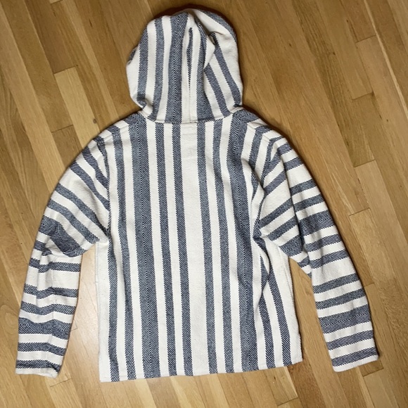 baja beach pullover with hood - Picture 2 of 4